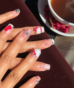 short red Hellokitty Nails